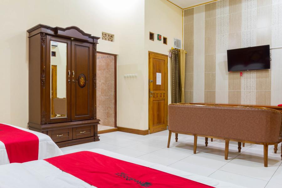 Reddoorz @ Pataruman Гарут Экстерьер фото